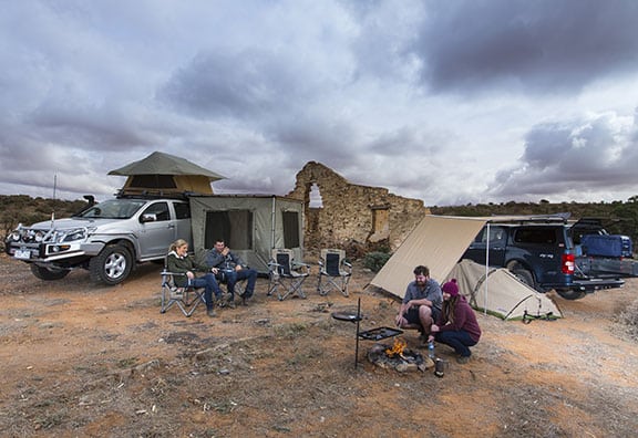 ARB Roof Top Tents and Awnings
