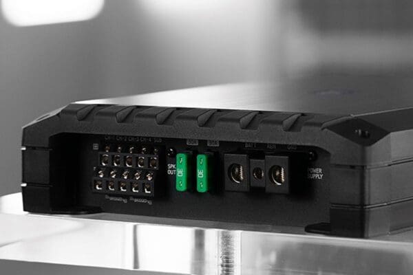 Alpine S2-A55V Next-Generation S-Series 5-Channel Amplifier - Image 4